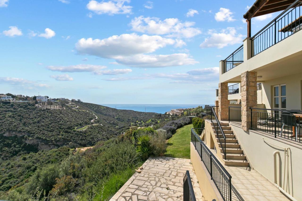 2 Bedroom Apartment Avdimou With Stunning Sea Views, Aphrodite Hills Resort كوكليا المظهر الخارجي الصورة